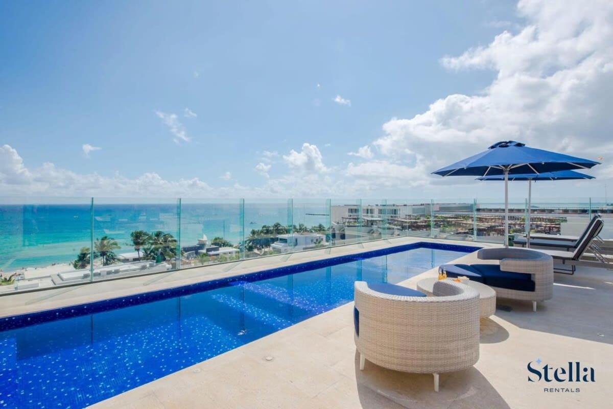 With Private Jacuzzi And Shared Ocean View Roof Pool Сasa de vacaciones
